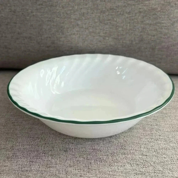 Corelle by Corning 7" Soup Bowl - Callaway Holiday Collection Made in USA - Picture 1 of 4